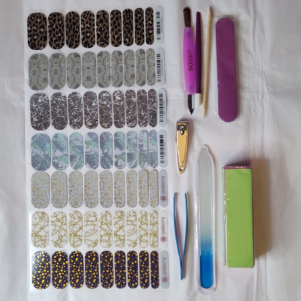 Jamberry Bundle 7 Half Sheets Nail Wraps with 8 Piece Manicure Tool Set
